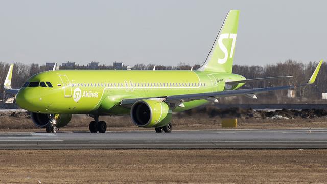 VQ-BYT:Airbus A320:S7 Airlines